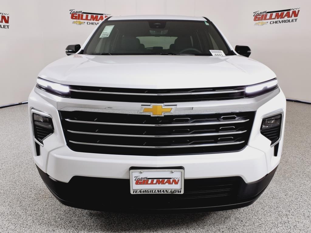 new 2026 Chevrolet Traverse car, priced at $42,420