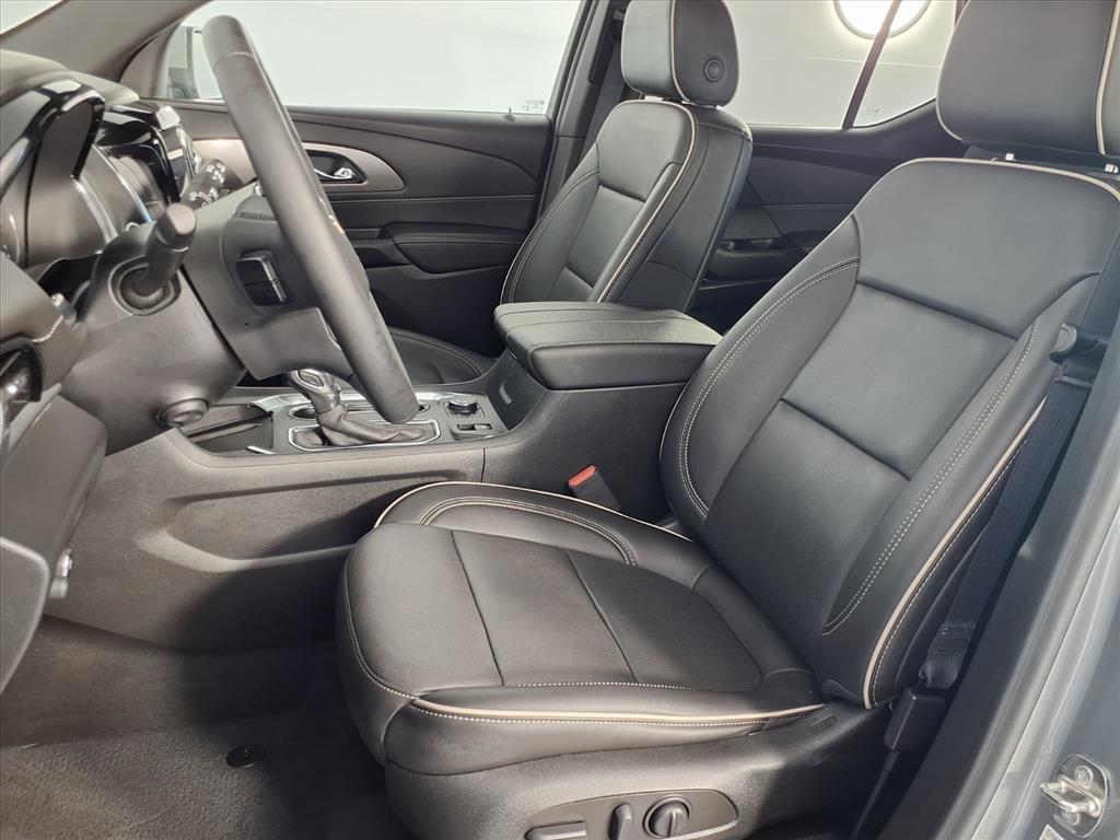 used 2023 Chevrolet Traverse car, priced at $37,718