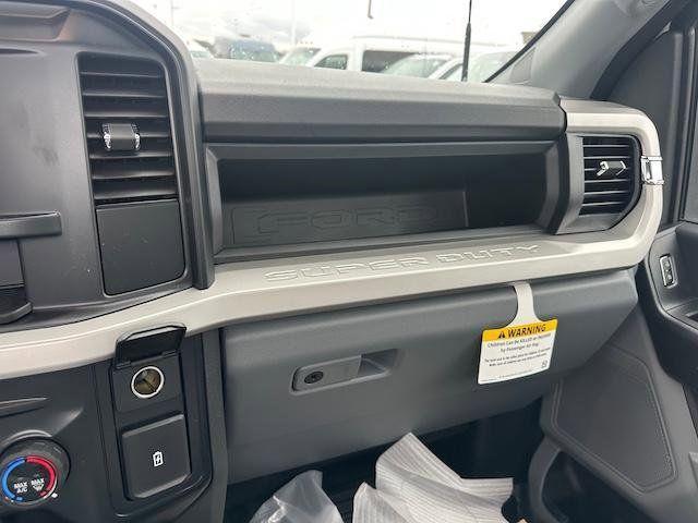 new 2025 Ford F-250 car, priced at $51,095