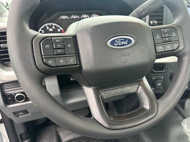 new 2025 Ford F-250 car, priced at $51,095