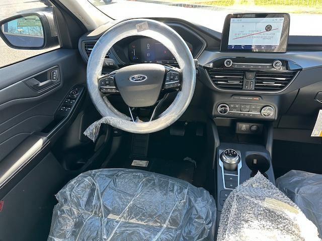 new 2025 Ford Escape car, priced at $30,640