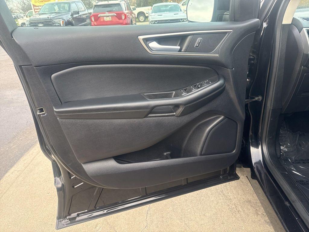 used 2022 Ford Edge car, priced at $23,399