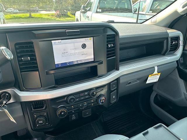new 2025 Ford F-250 car, priced at $45,904