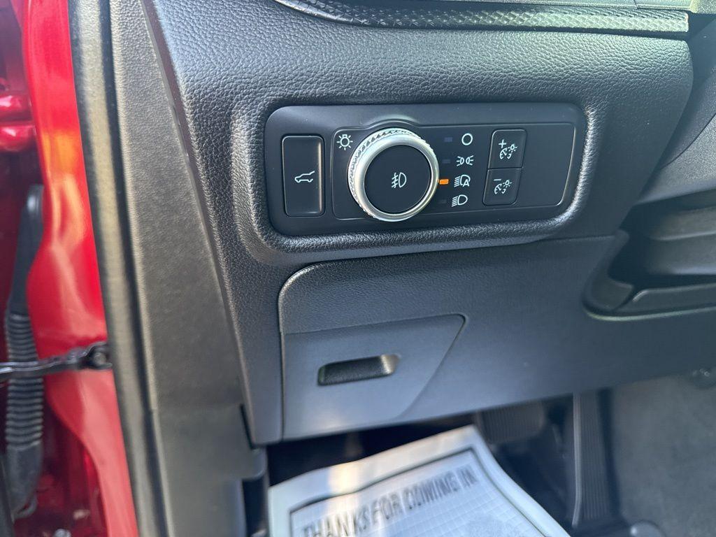 used 2022 Ford Explorer car, priced at $31,999