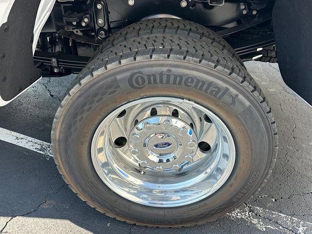 new 2025 Ford F-450 car, priced at $73,810