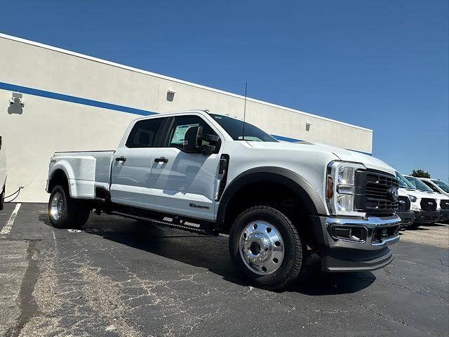 new 2025 Ford F-450 car, priced at $73,810