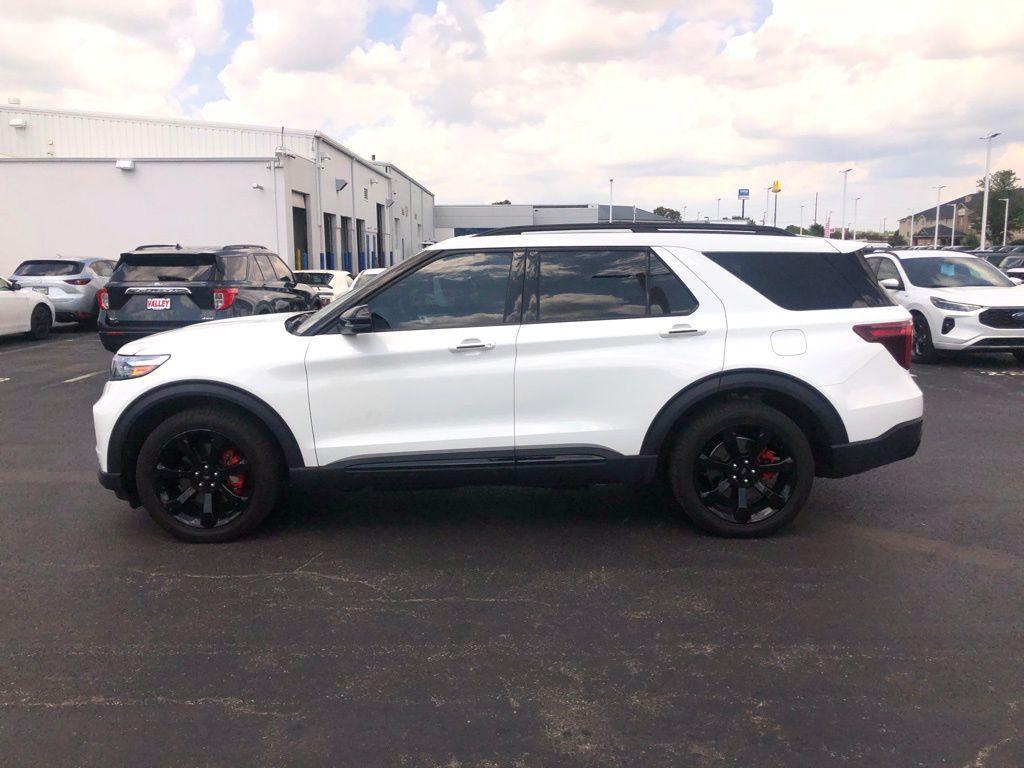 used 2024 Ford Explorer car