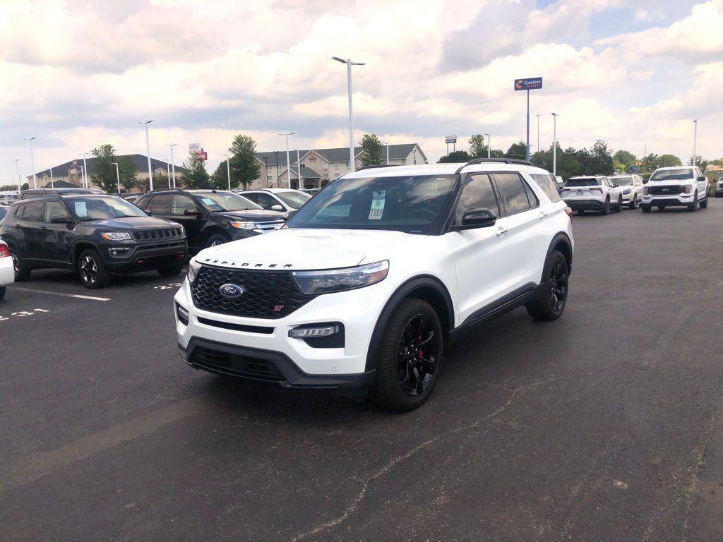 used 2024 Ford Explorer car