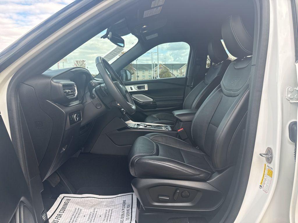 used 2024 Ford Explorer car, priced at $44,999