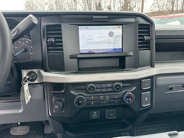 new 2025 Ford F-250 car, priced at $51,095