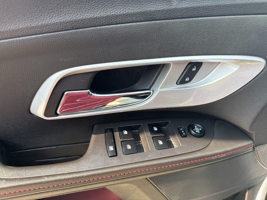 used 2012 Chevrolet Equinox car, priced at $8,400