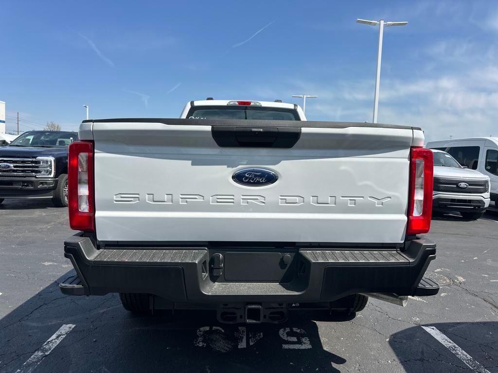 new 2025 Ford F-250 car, priced at $52,245