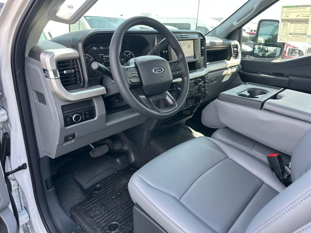 new 2025 Ford F-250 car, priced at $52,245