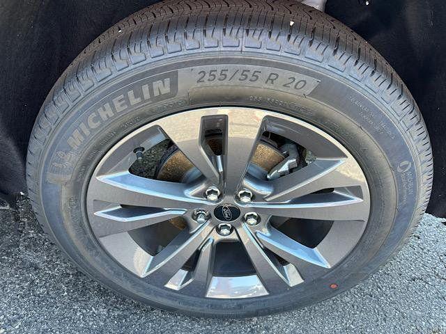 new 2025 Ford Explorer car, priced at $46,900