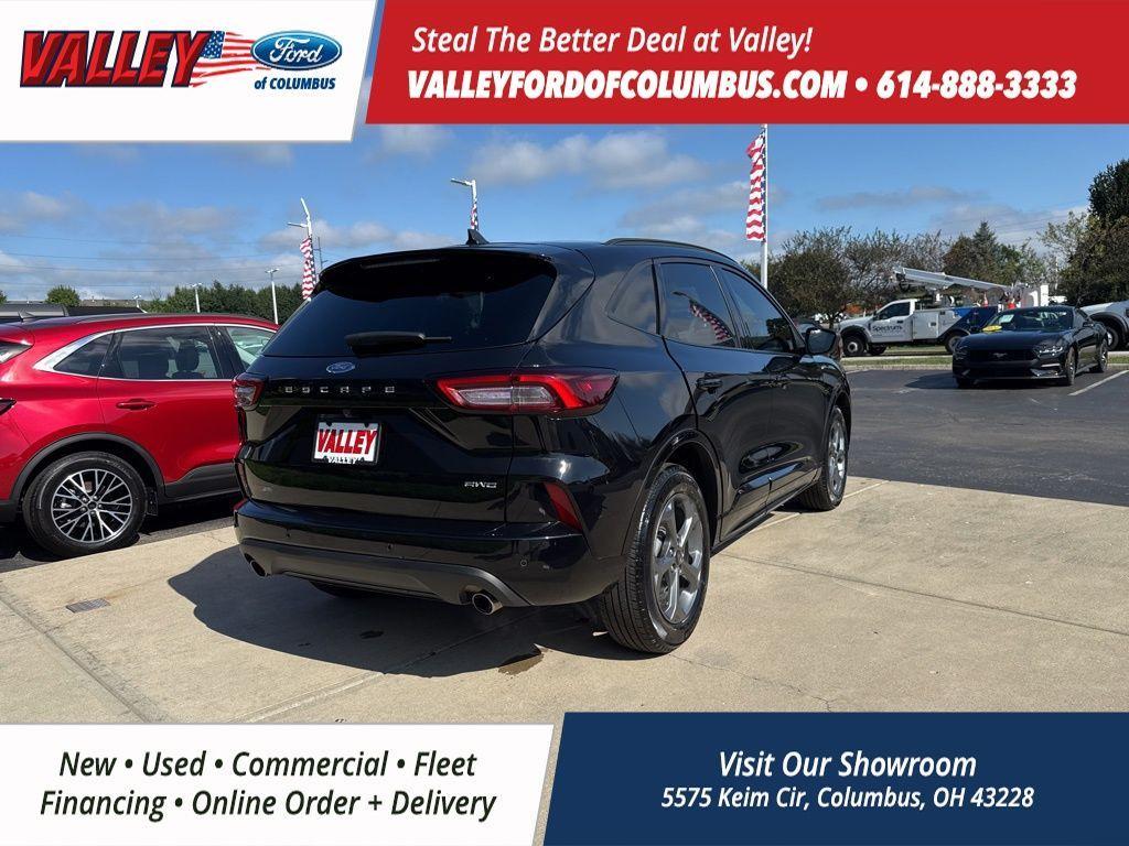 used 2023 Ford Escape car, priced at $25,999