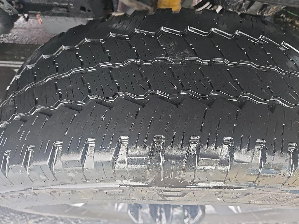 used 2024 Ford F-250 car, priced at $60,872