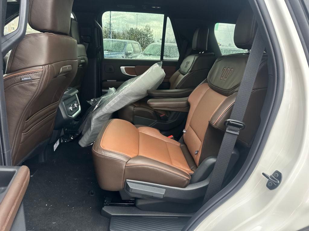 new 2025 Ford Expedition car, priced at $87,225