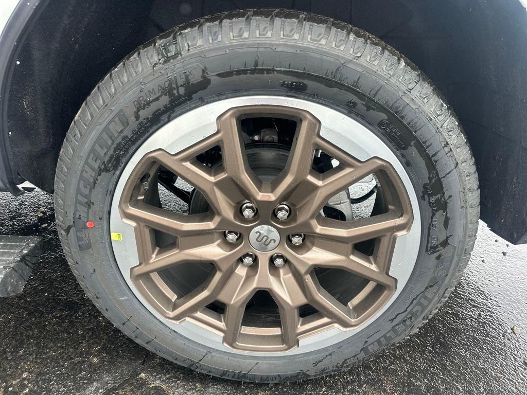 new 2025 Ford Expedition car, priced at $87,225