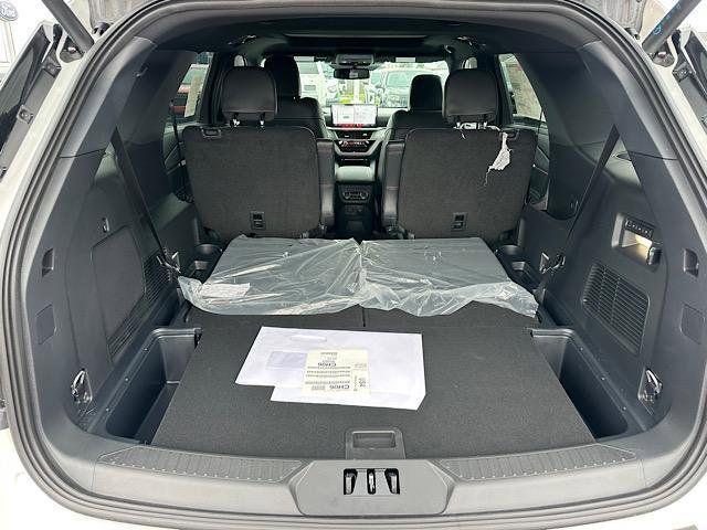 new 2025 Ford Explorer car, priced at $57,058