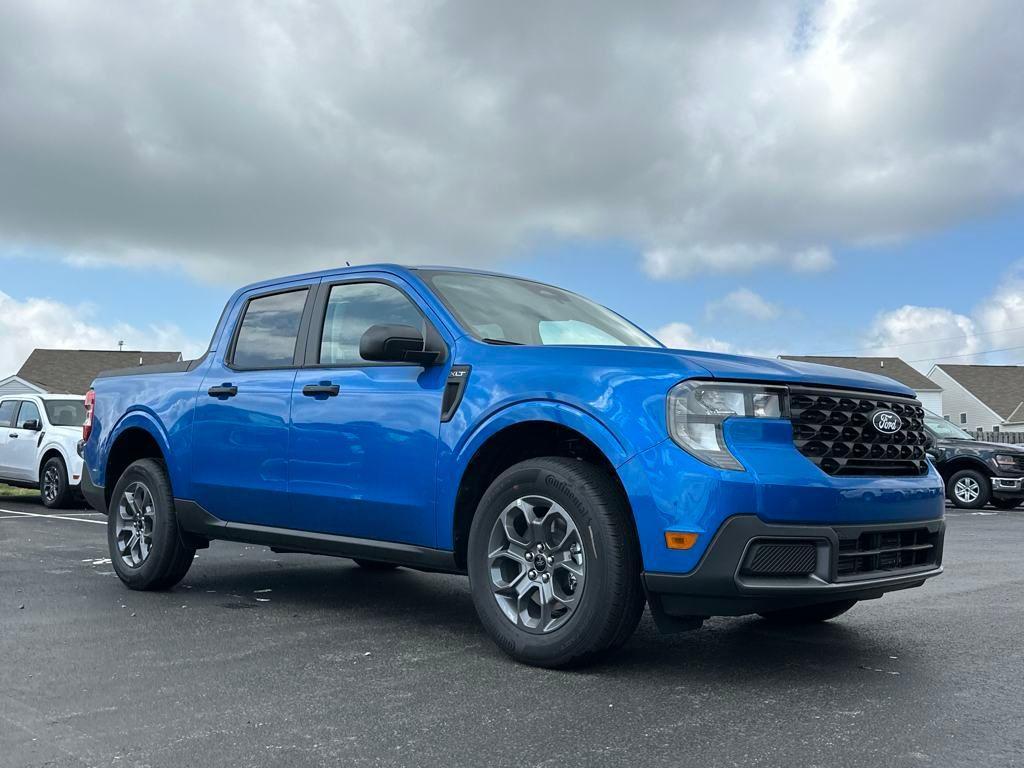 new 2025 Ford Maverick car, priced at $31,780