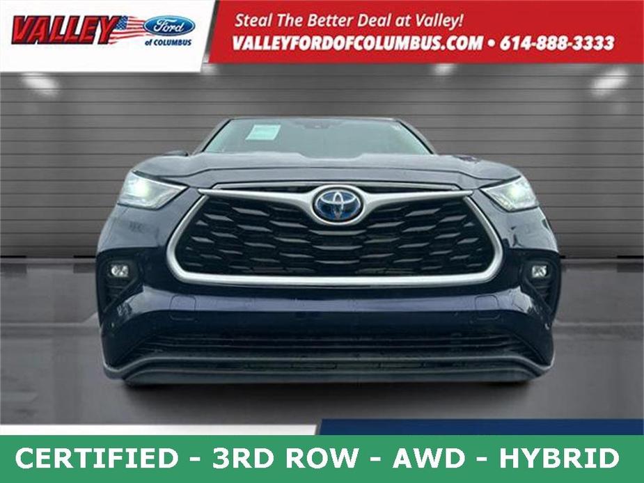 used 2021 Toyota Highlander Hybrid car, priced at $26,650