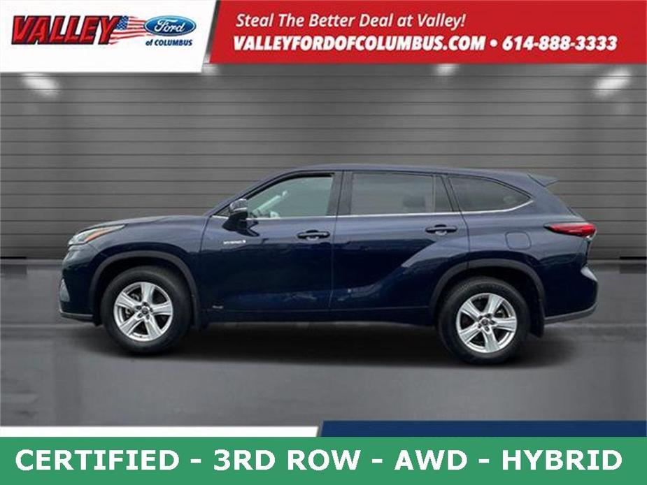 used 2021 Toyota Highlander Hybrid car, priced at $26,650