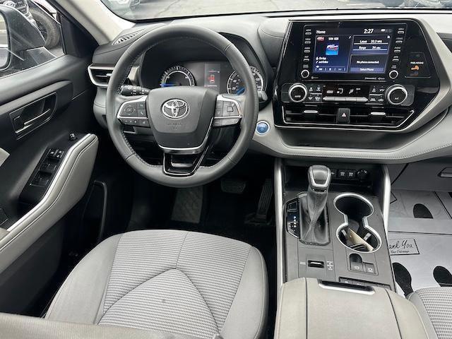 used 2021 Toyota Highlander Hybrid car, priced at $27,694