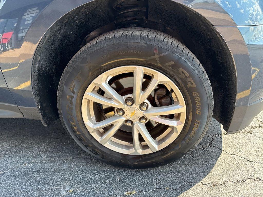 used 2017 Chevrolet Equinox car, priced at $9,999
