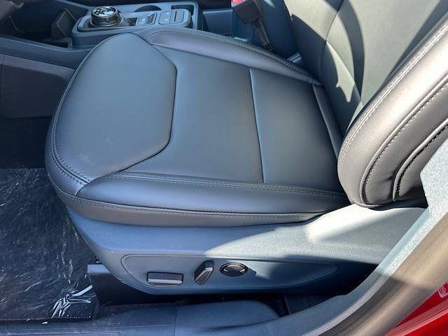 new 2025 Ford Maverick car, priced at $40,265