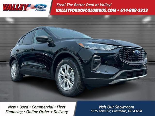 new 2025 Ford Escape car, priced at $25,900