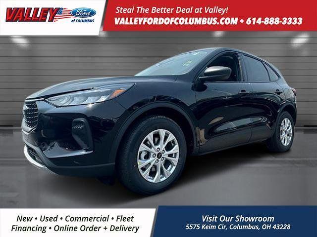 new 2025 Ford Escape car, priced at $25,900