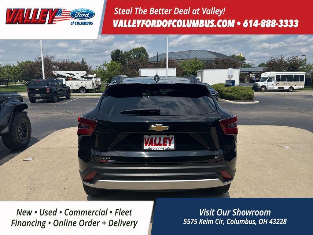 used 2024 Chevrolet Trax car, priced at $20,399