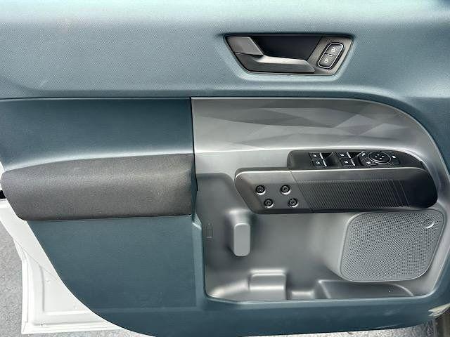 new 2025 Ford Maverick car, priced at $29,882