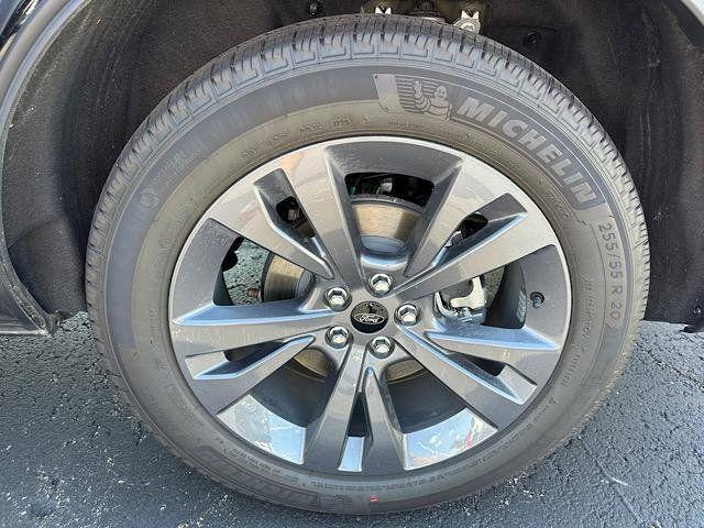 new 2025 Ford Explorer car, priced at $47,500