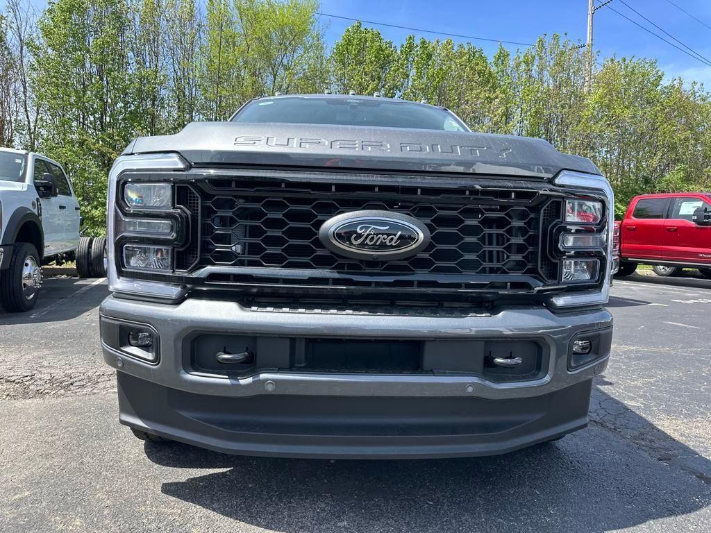 new 2025 Ford F-250 car, priced at $91,370