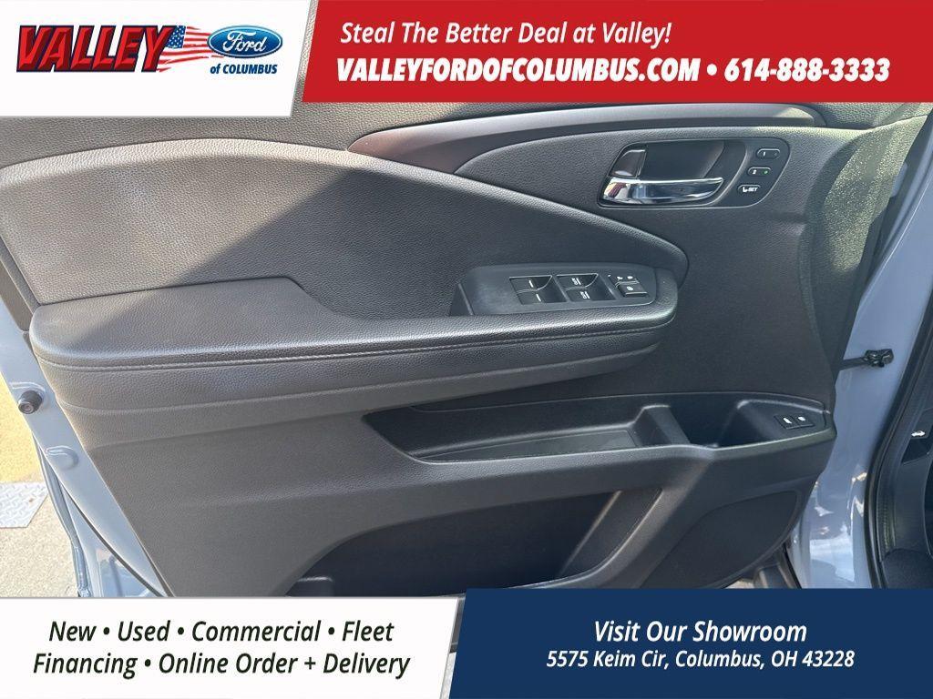 used 2022 Honda Pilot car, priced at $31,688