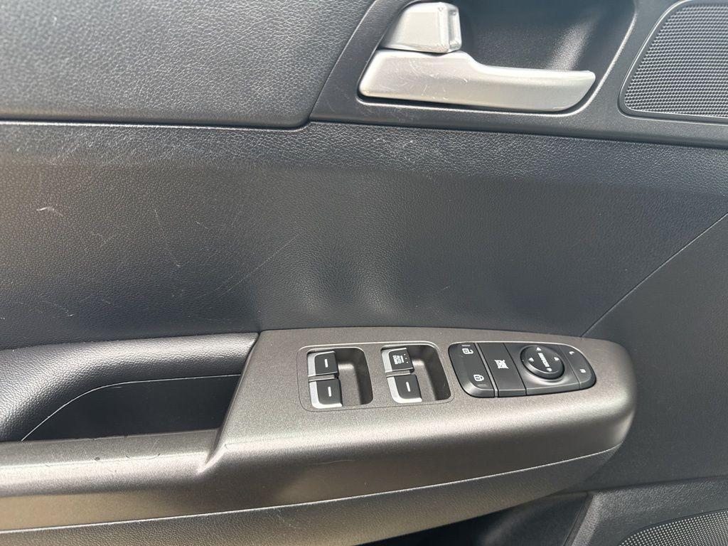 used 2022 Kia Sportage car, priced at $15,999