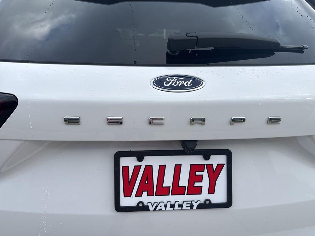 used 2023 Ford Escape car, priced at $24,999