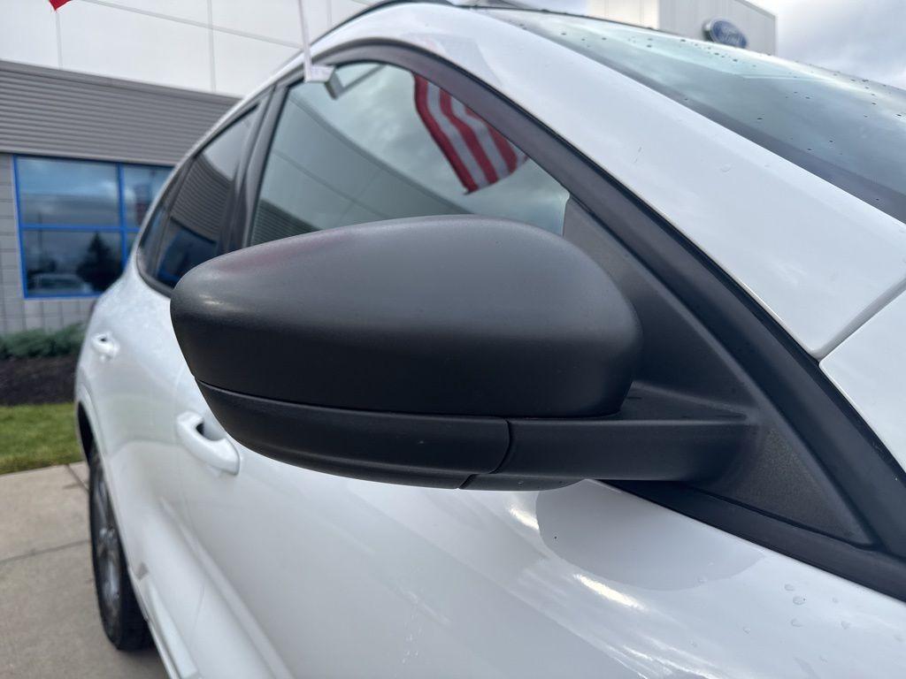 used 2023 Ford Escape car, priced at $24,999