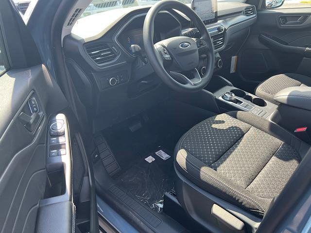 new 2025 Ford Escape car, priced at $25,900