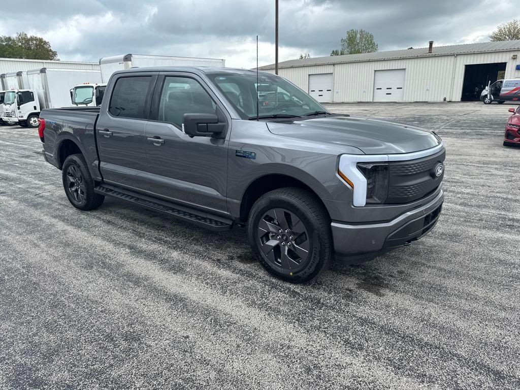 new 2025 Ford F-150 Lightning car
