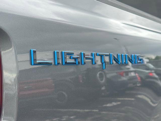 new 2025 Ford F-150 Lightning car