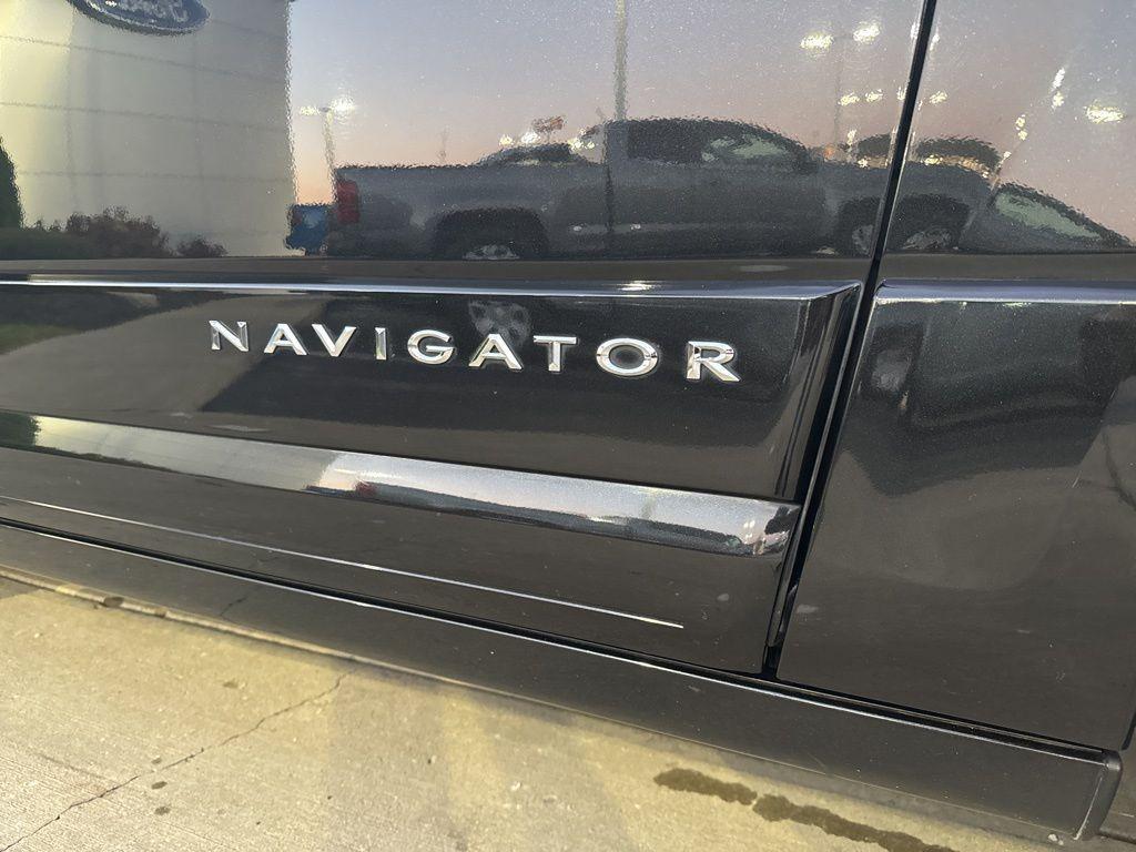 used 2015 Lincoln Navigator car, priced at $14,899