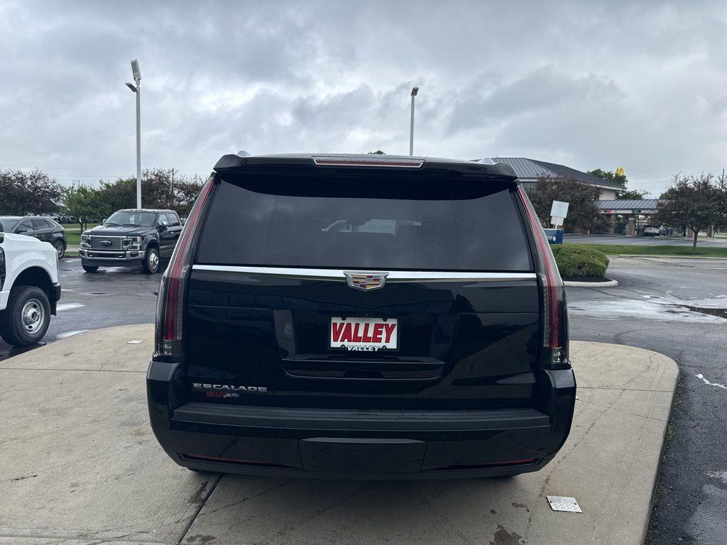 used 2018 Cadillac Escalade car, priced at $23,633