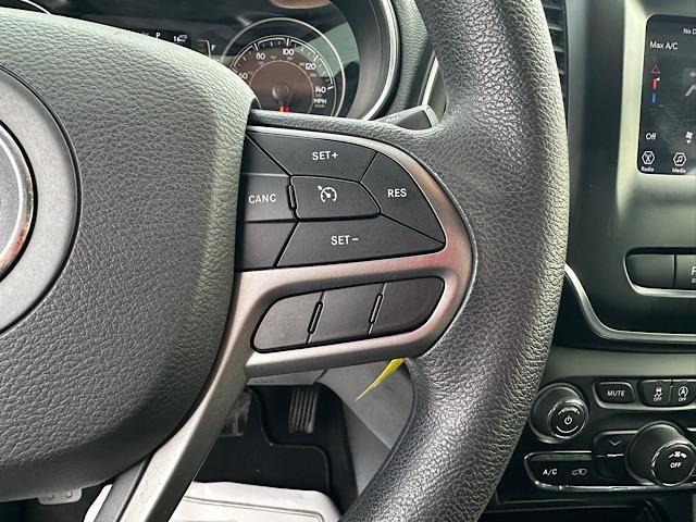 used 2019 Jeep Cherokee car, priced at $14,300