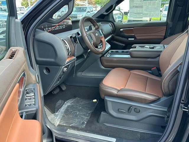 new 2025 Ford Expedition car, priced at $82,385
