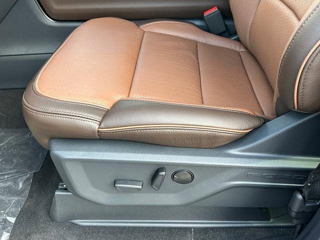 new 2025 Ford Expedition car, priced at $82,385