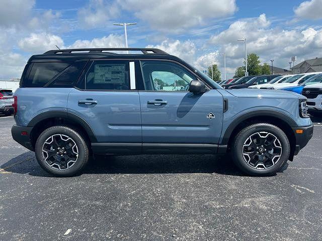 new 2025 Ford Bronco Sport car, priced at $39,088
