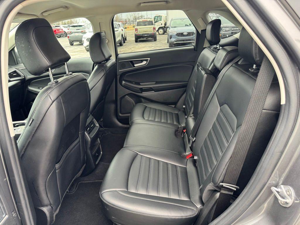 used 2024 Ford Edge car, priced at $28,000
