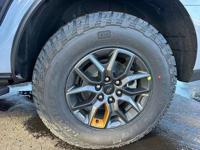 new 2025 Ford Expedition car, priced at $84,940